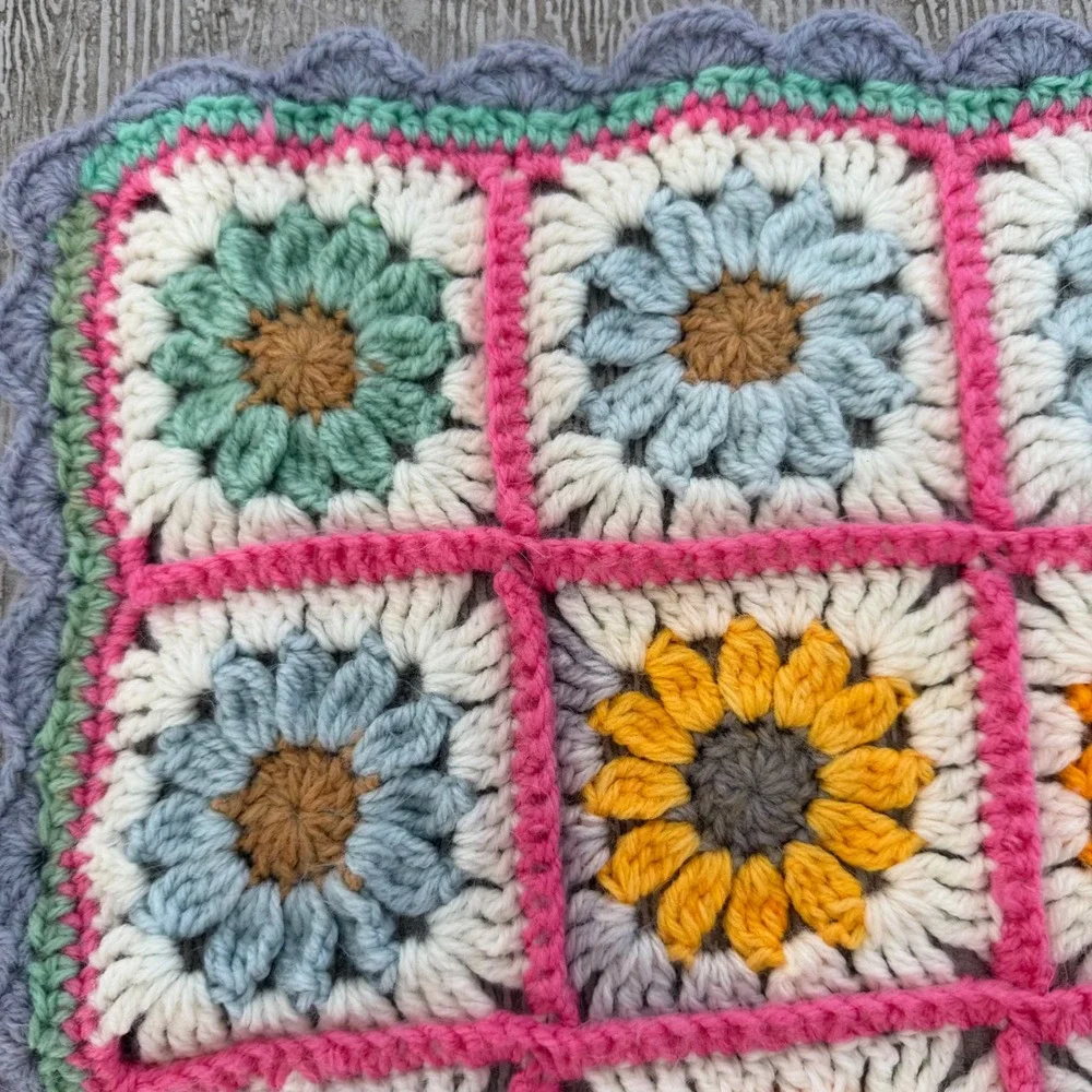 Handmade Crochet Granny Square Baby Blanket Floral 3D Sunflowers Pink Blue 19x18
